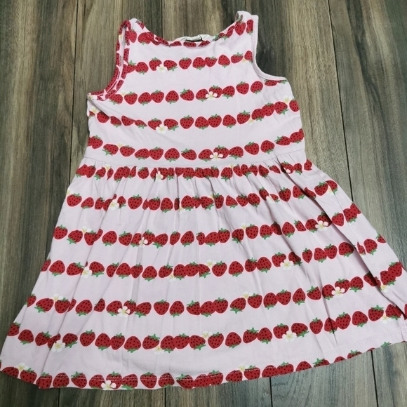 H&M kids strawberry sleeveless dress - Picture 6 of 6